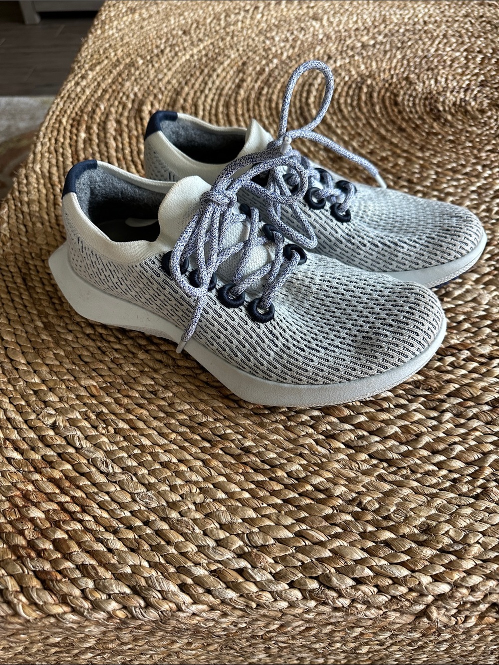 Allbirds TD2 women’s size 9 Gray Knit Sneakers with Navy Accents